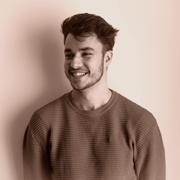 Picture of Ryan smiling.